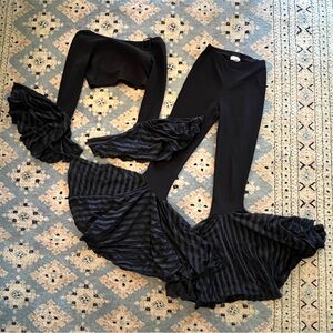 Vintage XOXO two piece go-go midriff set medium